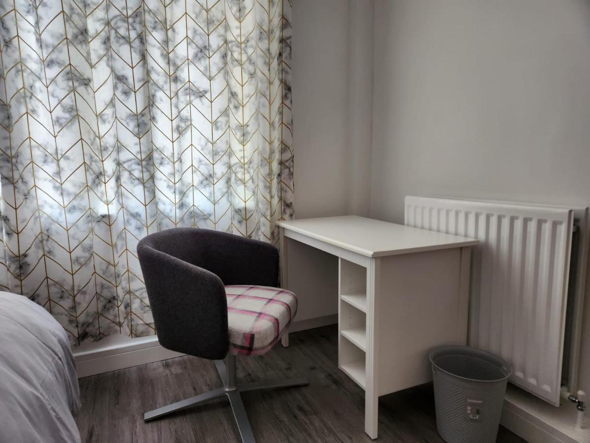 White House Ensuite Double Bedroom Warrington  Zewnętrze zdjęcie
