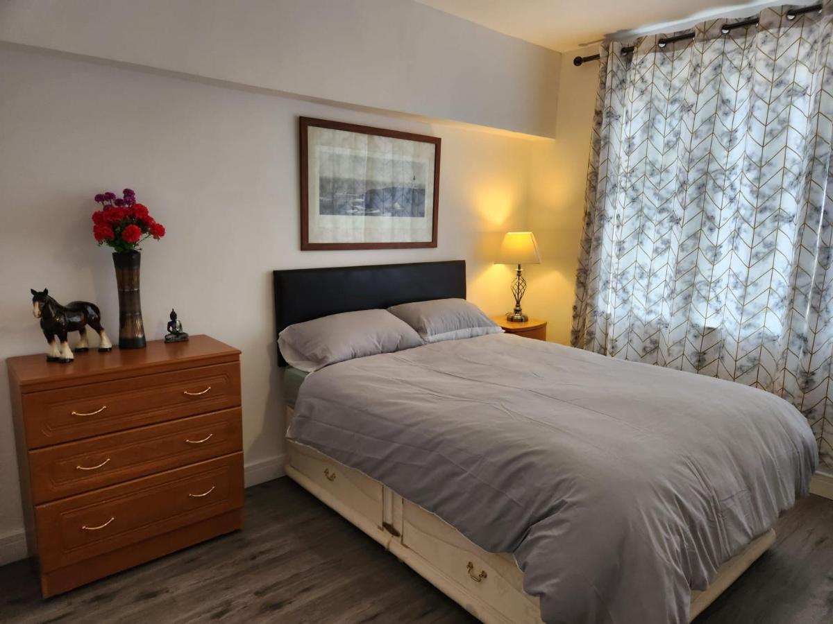 White House Ensuite Double Bedroom Warrington  Zewnętrze zdjęcie