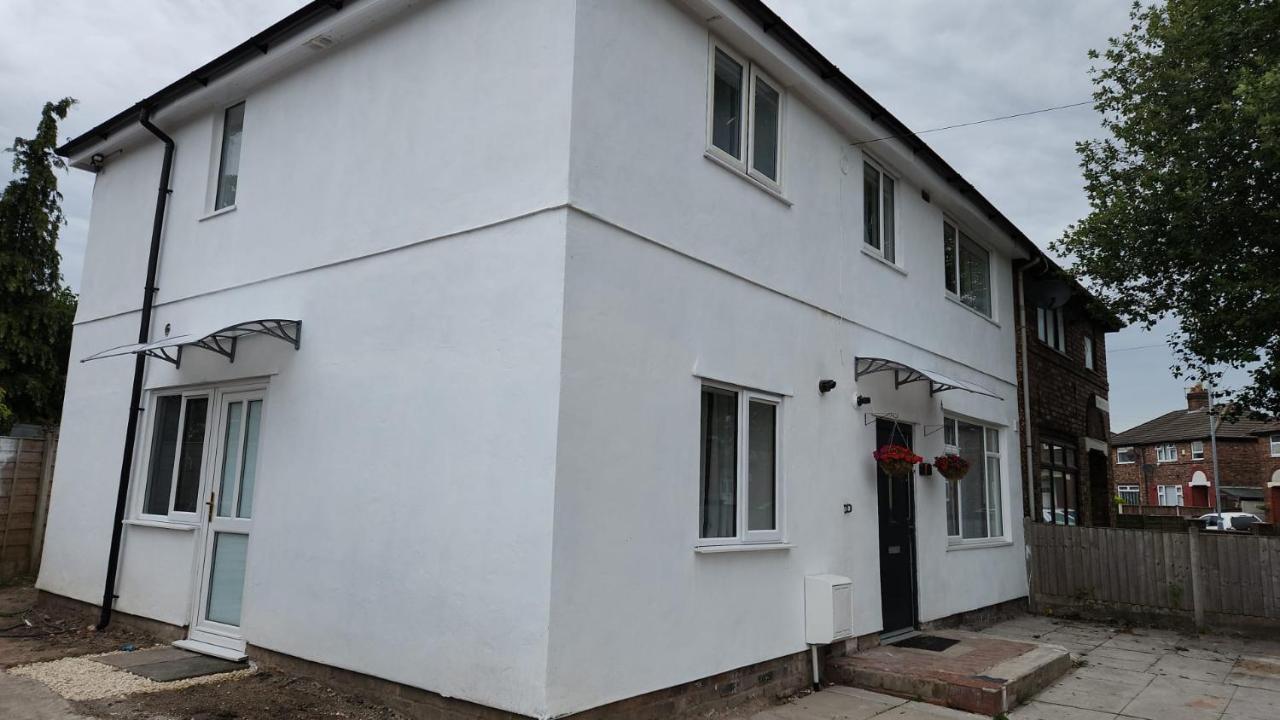 White House Ensuite Double Bedroom Warrington  Zewnętrze zdjęcie