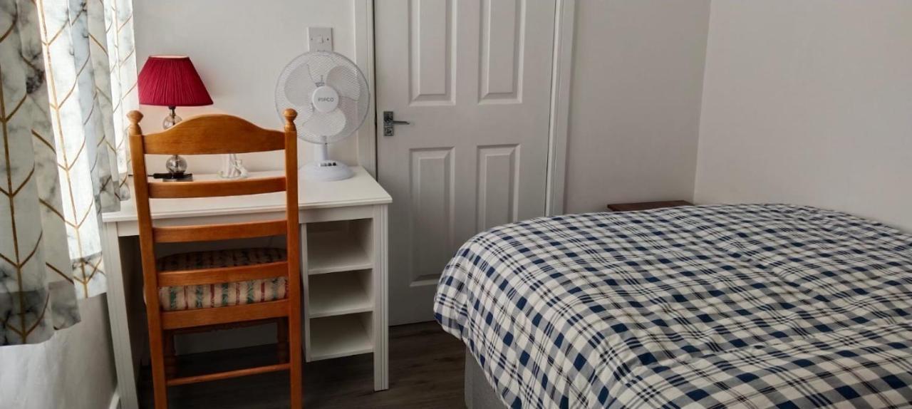 White House Ensuite Double Bedroom Warrington  Zewnętrze zdjęcie