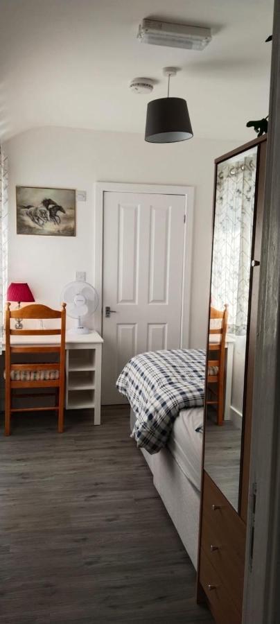 White House Ensuite Double Bedroom Warrington  Zewnętrze zdjęcie